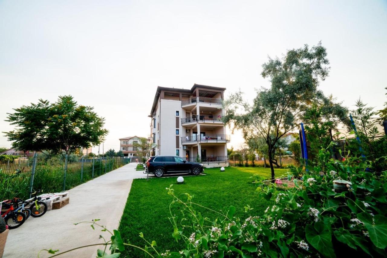 Breeze Villa Mamaia Nord Năvodari Exterior foto
