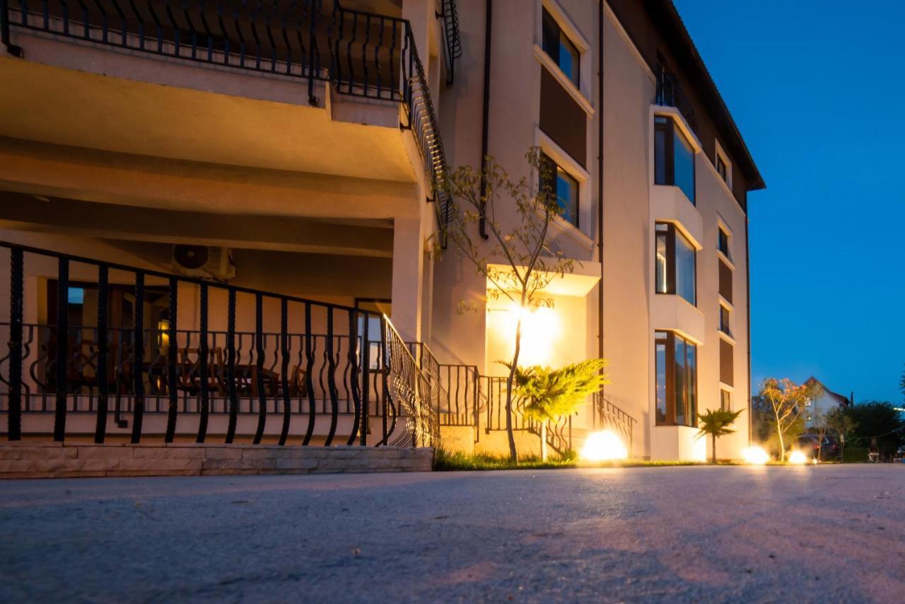 Breeze Villa Mamaia Nord Năvodari Exterior foto