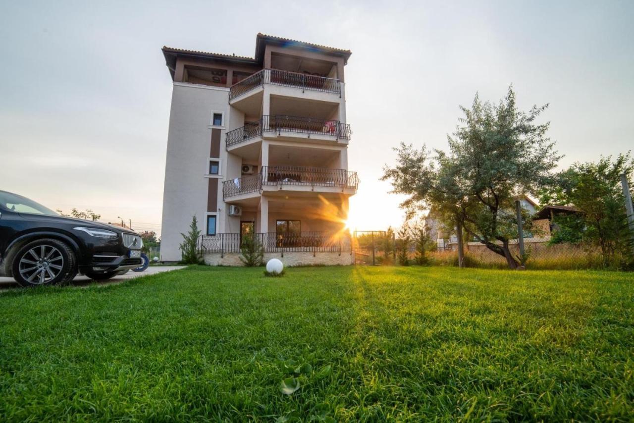 Breeze Villa Mamaia Nord Năvodari Exterior foto